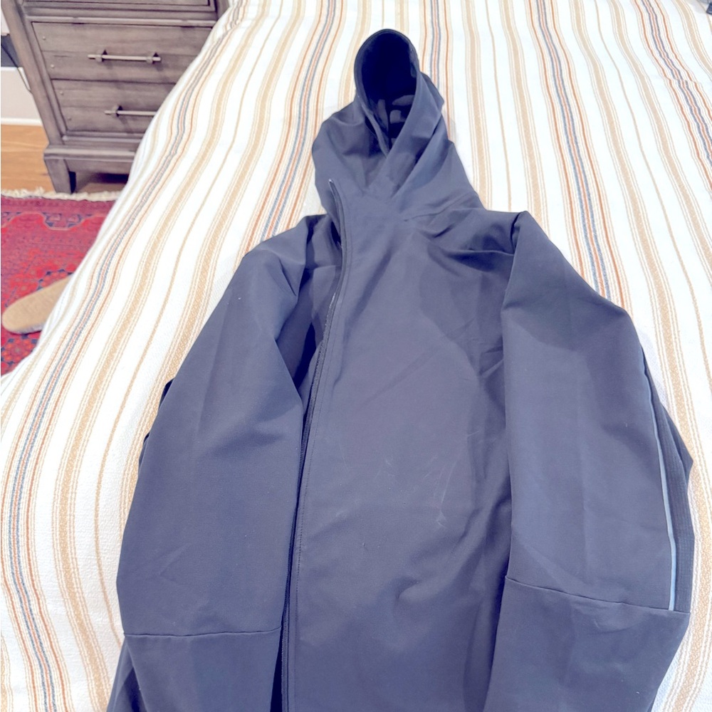 lululemon athletica Men's Navy Hooded Jacket
